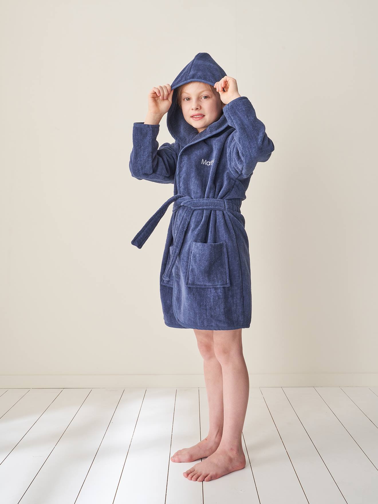 Kinder Bademantel mit Recycling-Baumwolle, personalisierbar blau Gr. 146/152 von vertbaudet