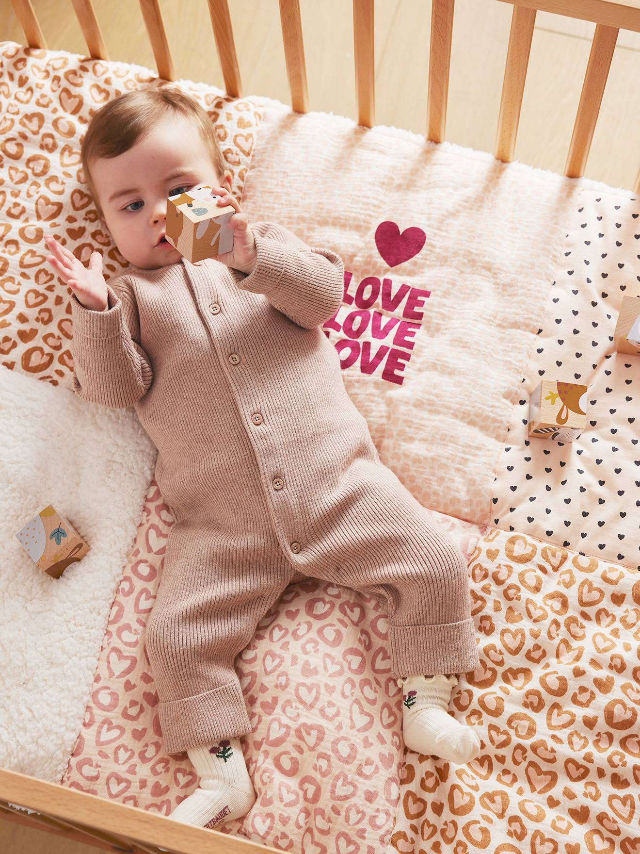 Thumbnail - Baby Spieldecke/Laufstalleinlage LOVELY LEO in Patchwork-Optik