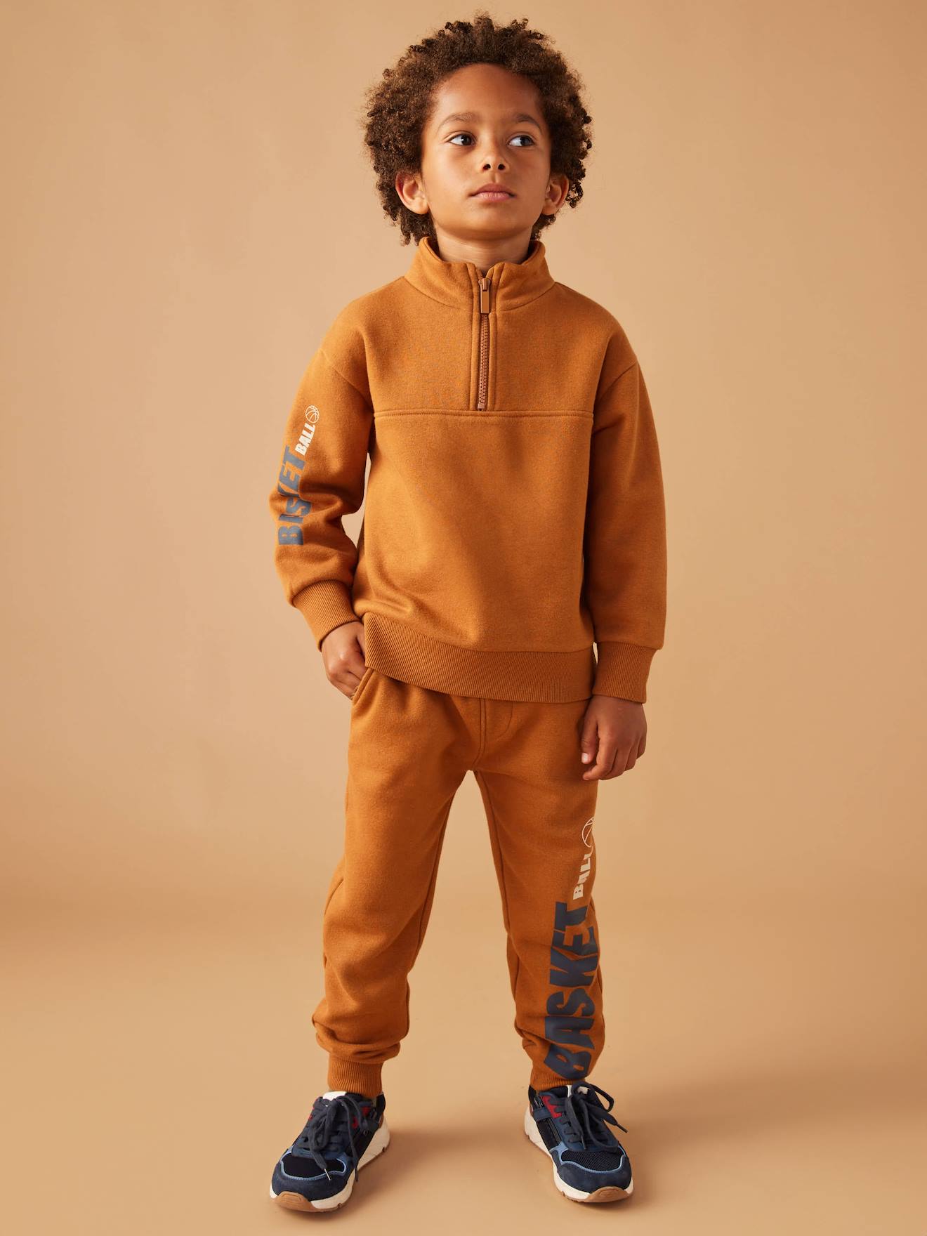 Thumbnail - Jungen Joggpants mit XL-Schrift und Recycling-Polyester