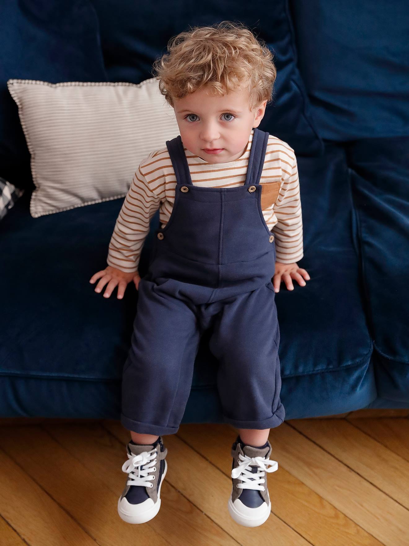 Jungen Baby Latzhose aus Sweatware