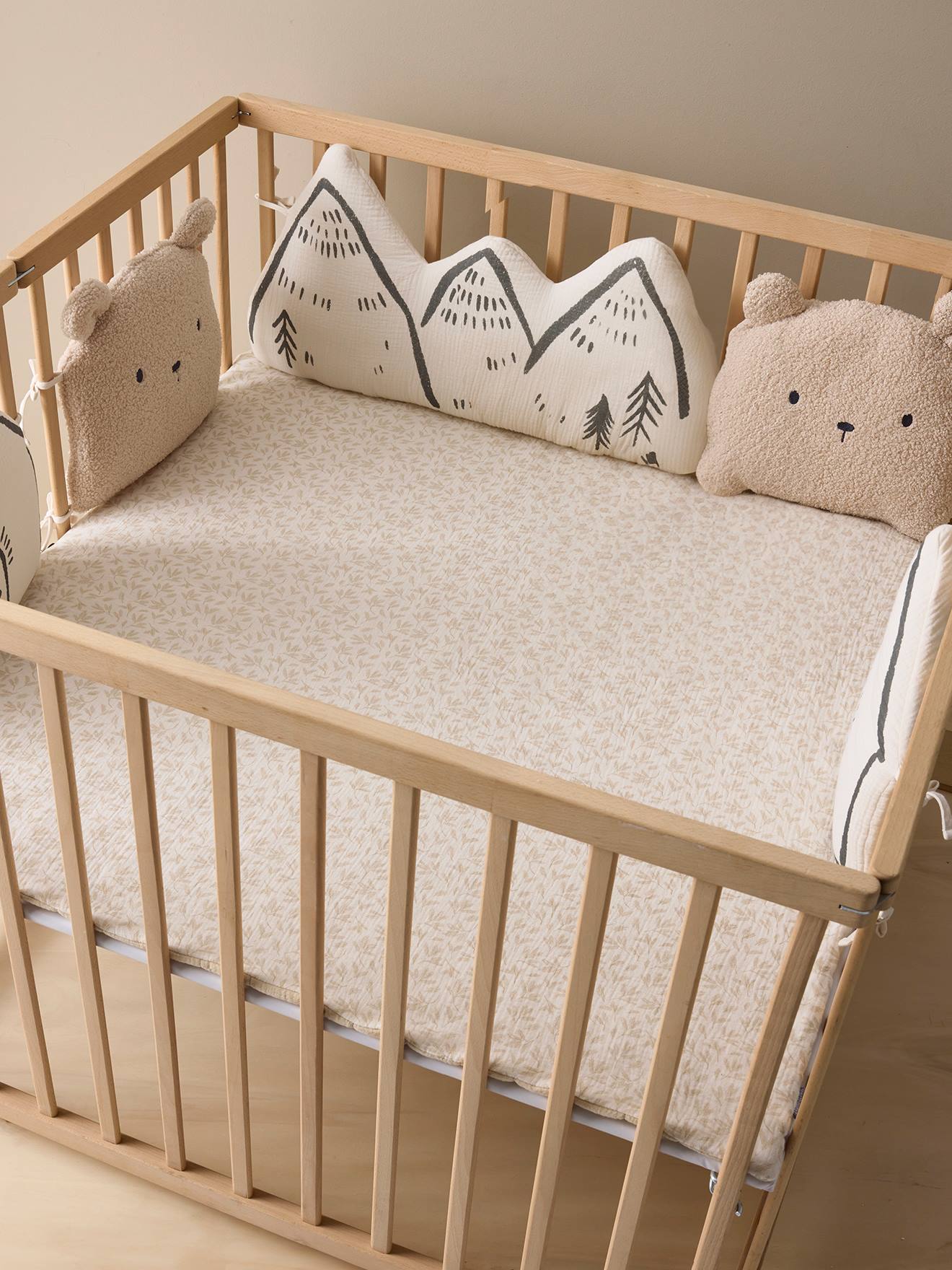 Vertbaudet Baby Bettumrandung/Laufgitterpolster Hygge Beige Bedruckt 180X30