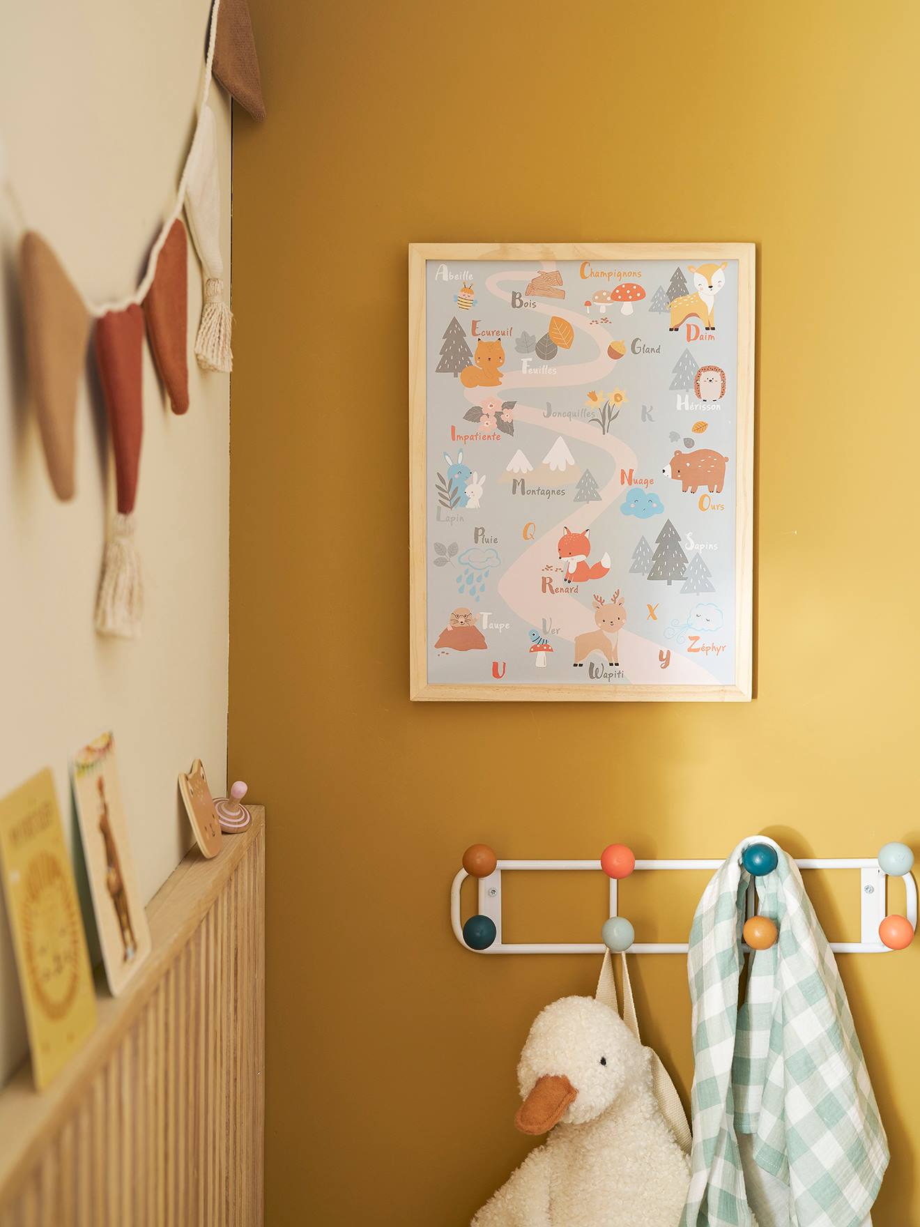 Kinderzimmer ABC-Poster mit Rahmen GRÜNER WALD