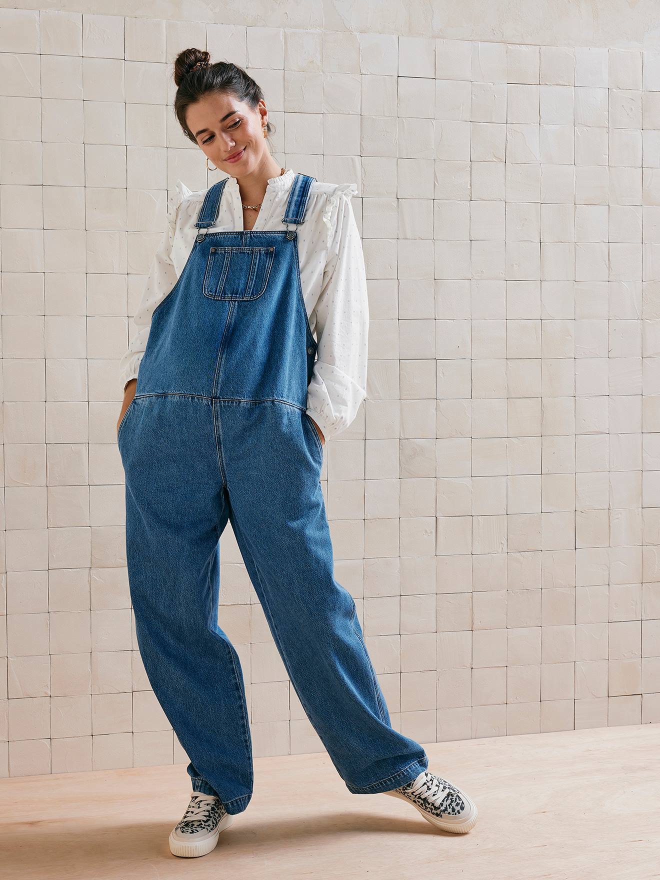 Jeans-Latzhose für Schwangerschaft und Stillzeit