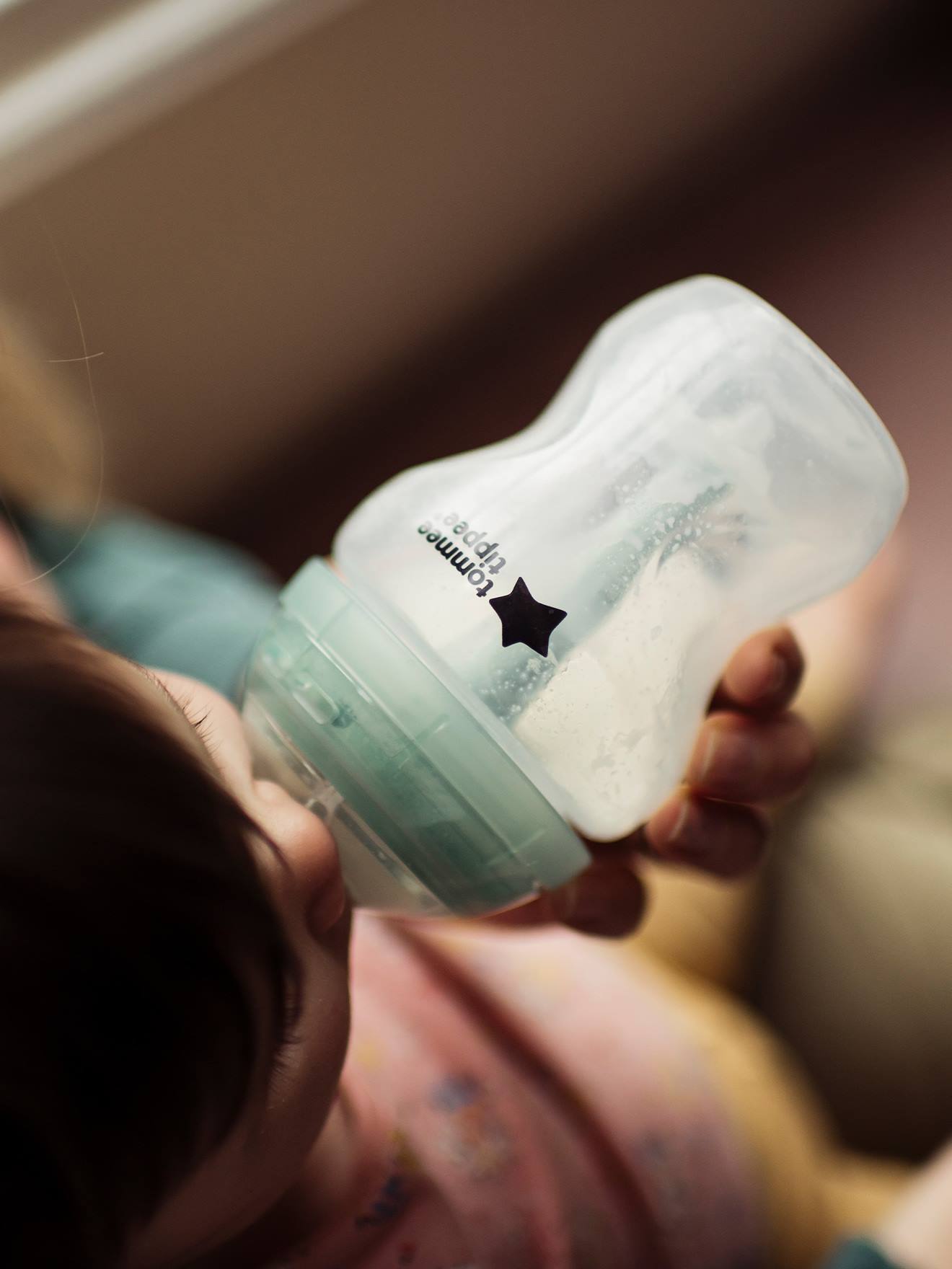 Thumbnail - 2er-Pack Babyflaschen 260 ml mit Anti-Kolik-System Tommee tippee