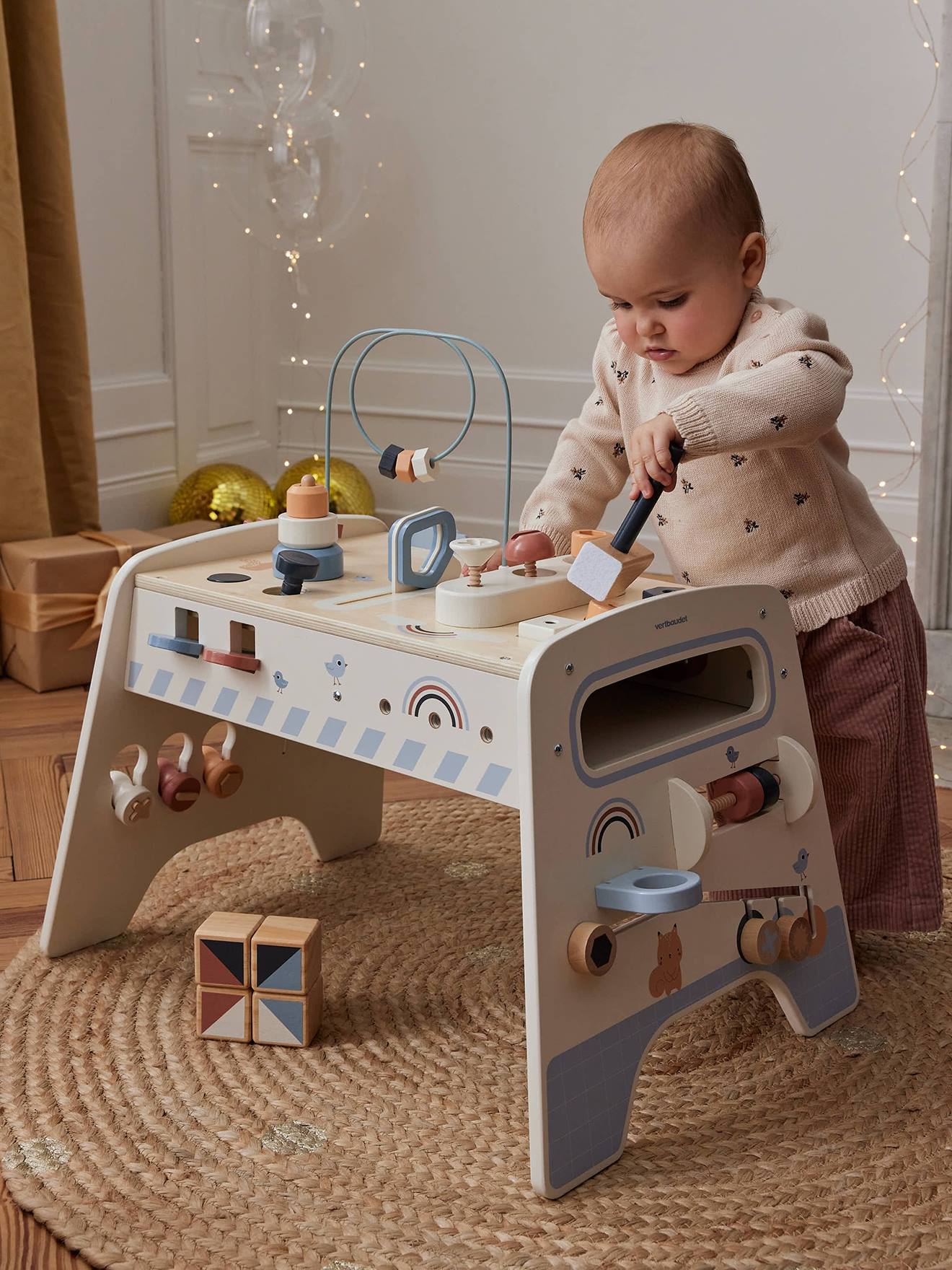 Mitwachsende Baby Activity-Werkbank aus Holz FSC®