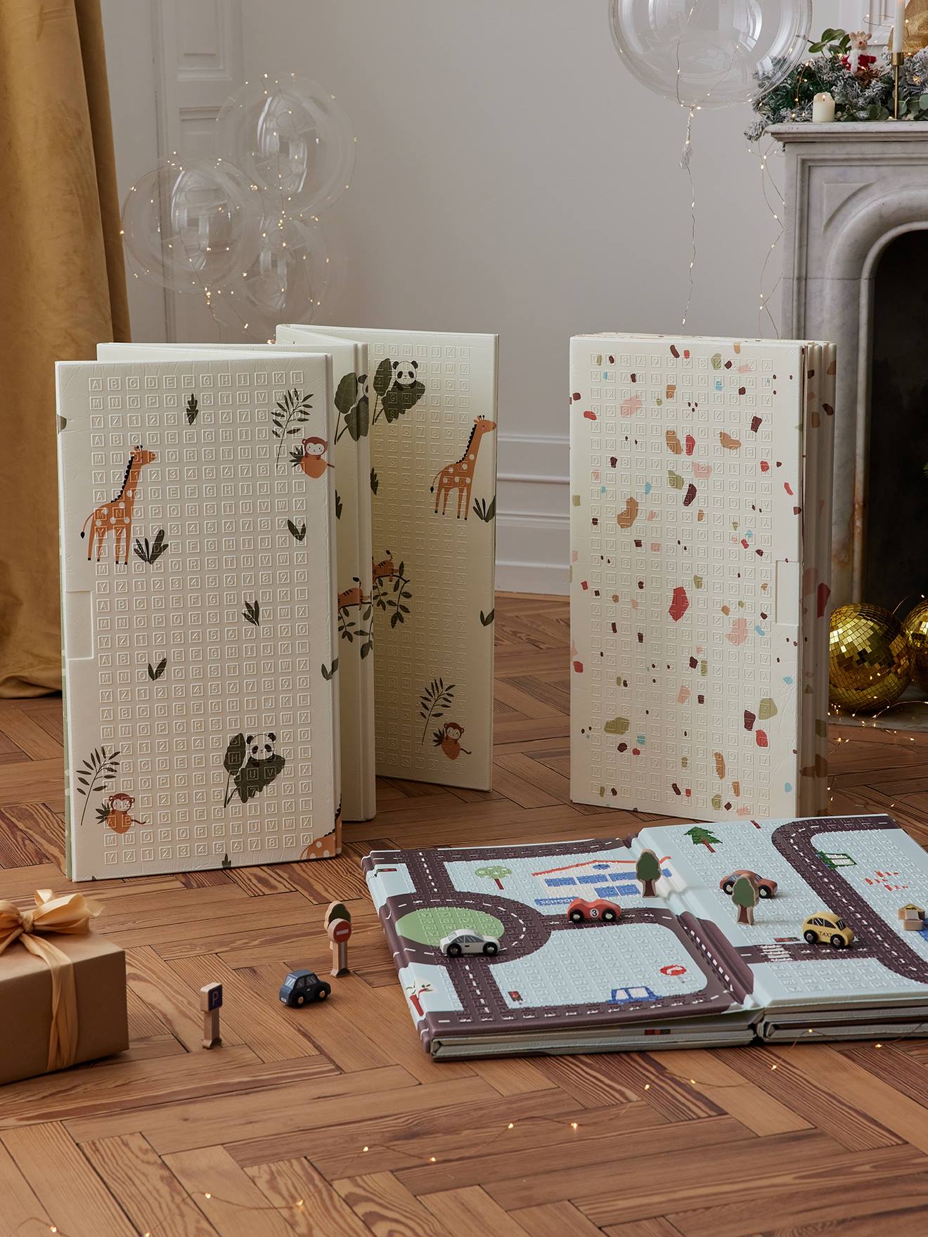 Thumbnail - Große faltbare Spielmatte mit Reliefprägung