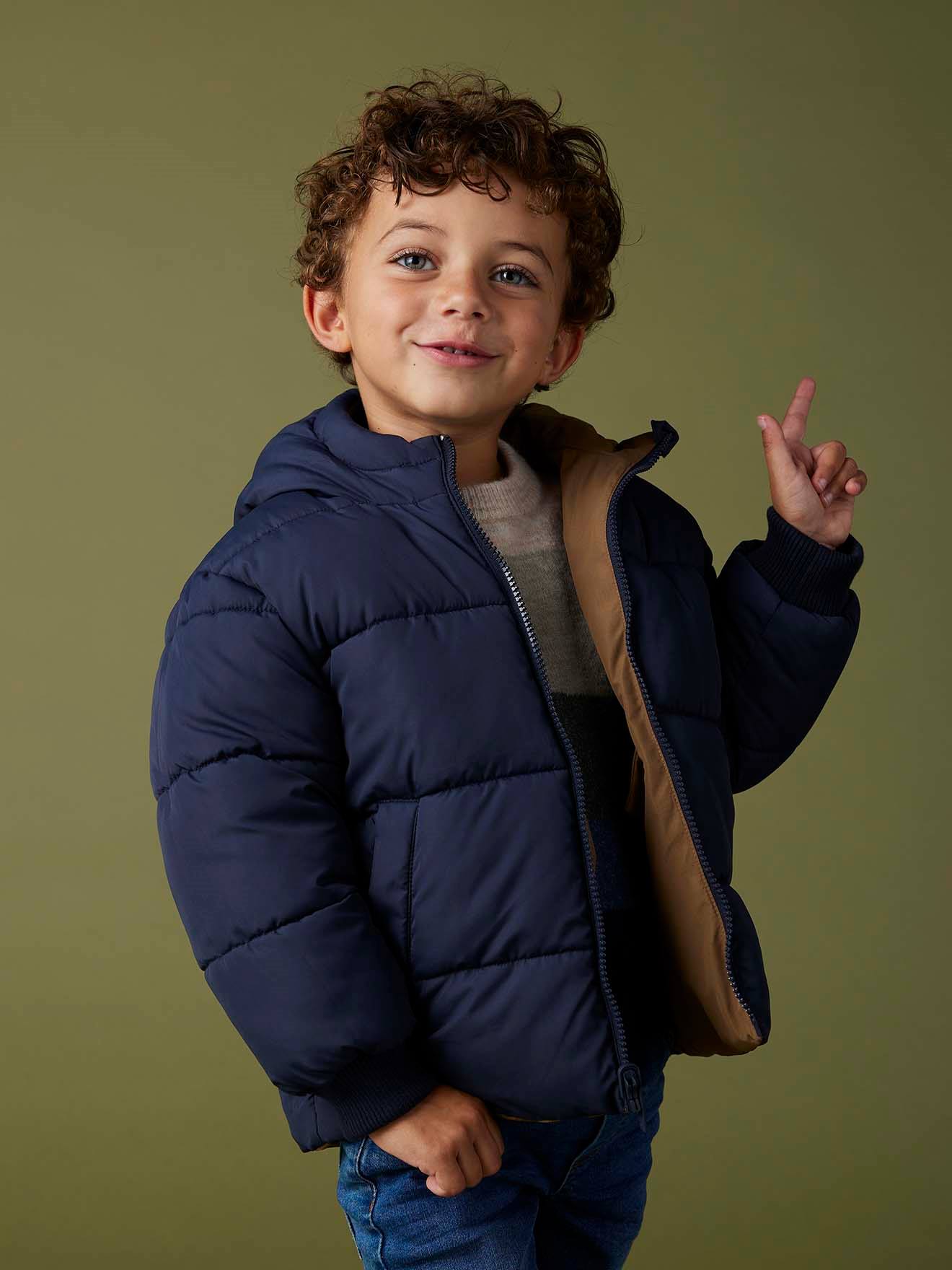 Wendbare Jungen Jacke mit Kapuze und Recycling-Polyester