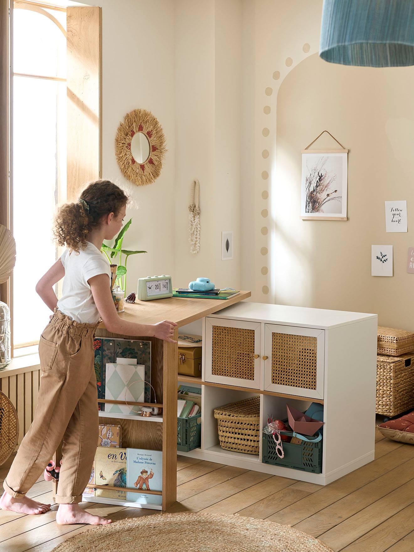 Kinderschreibtisch TOUPIE mit Regal, schwenkbar weiß von vertbaudet