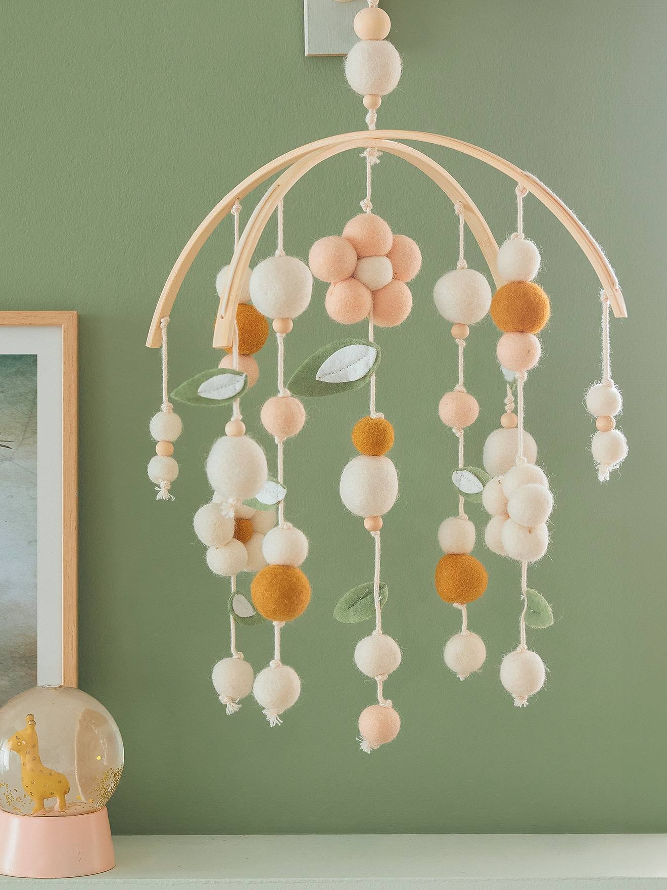 Kinderzimmer Blumen-Mobile aus Filz beige von vertbaudet