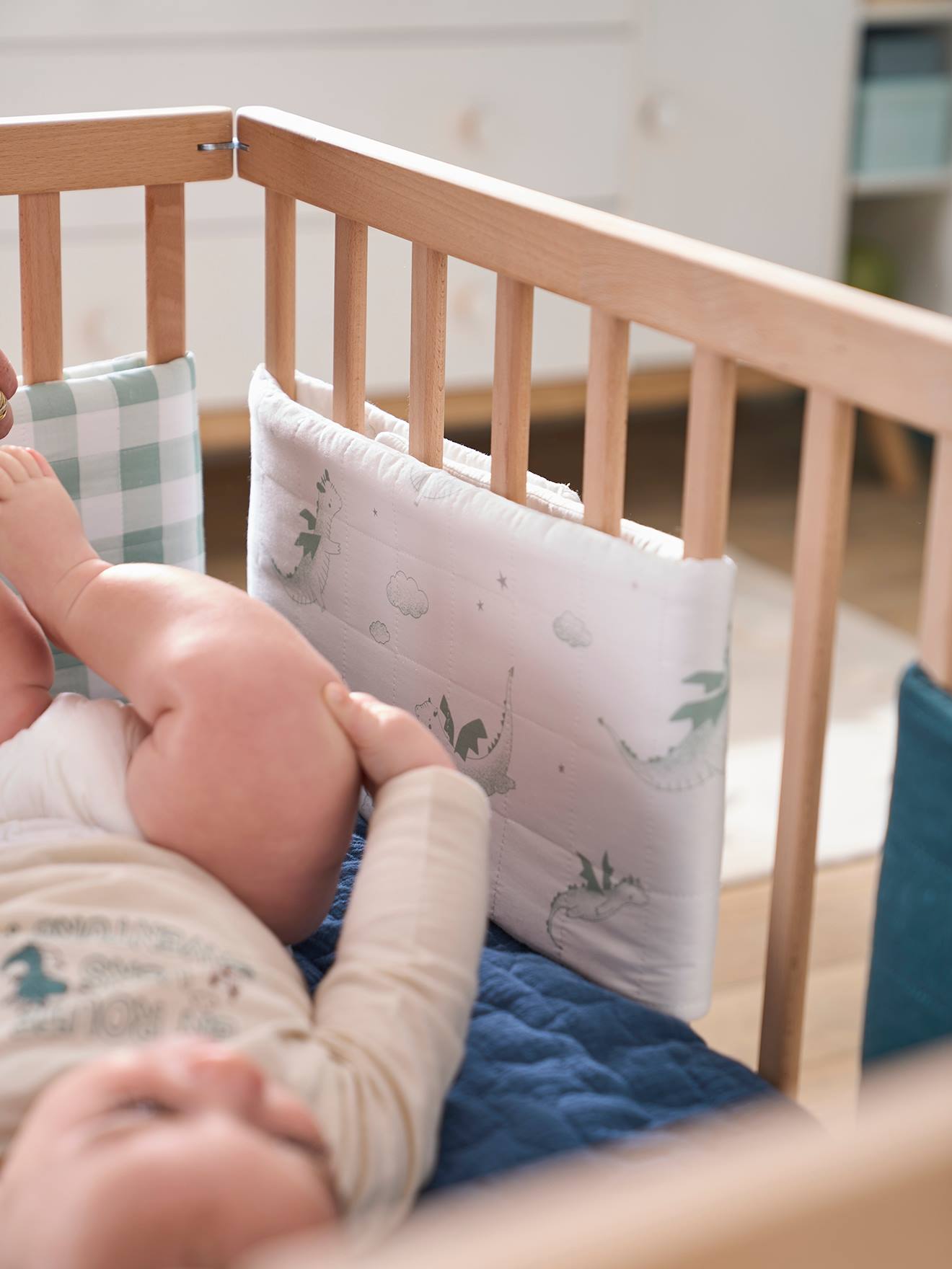 Thumbnail - Baby Bettumrandung/Laufstall-Polster DRACHE