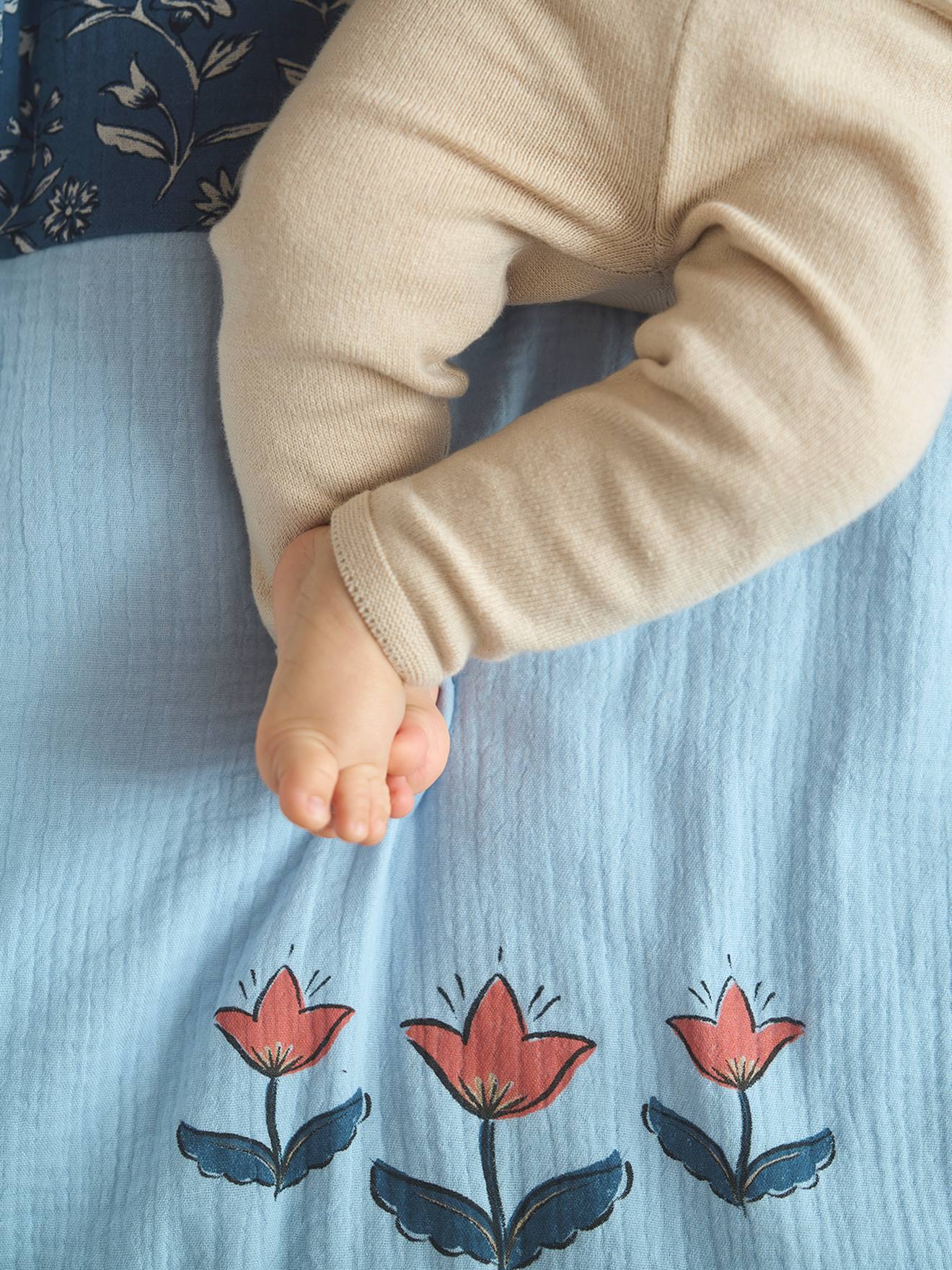 Thumbnail - Baby Patchwork-Spieldecke/ Laufstalleinlage INDIEN BLUME