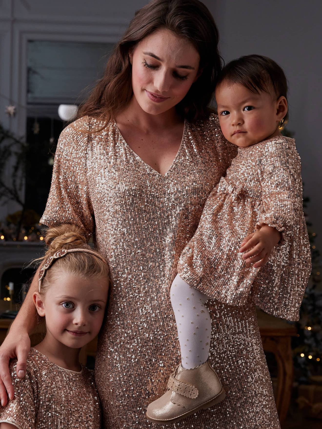 Thumbnail - Festliches Baby Kleid mit Pailletten ene pailletten capsule