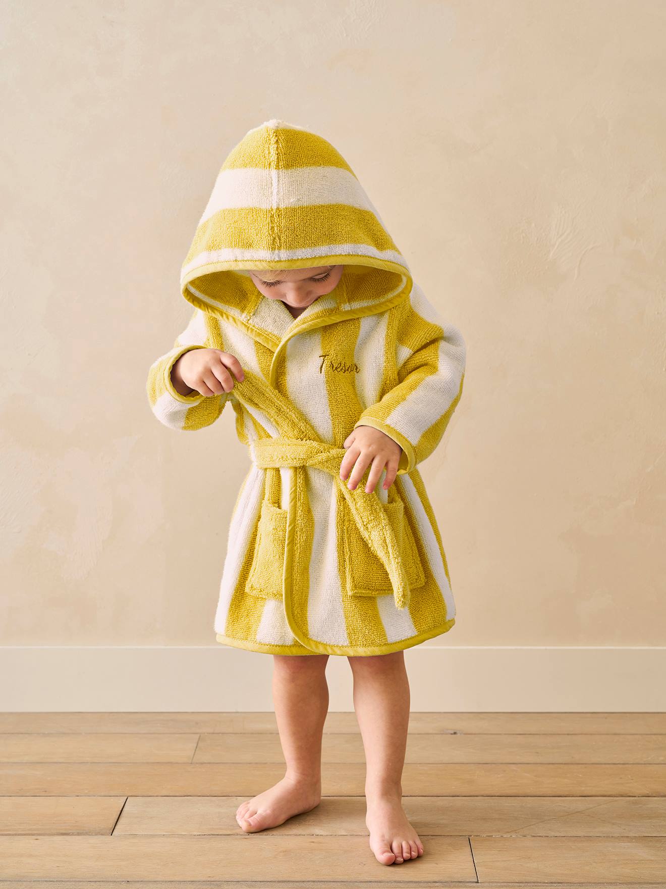 Baby Bademantel Capsule STRANDKORB, personalisierbar, mit Recycling-Baumwolle gelb Gr. 86 von vertbaudet