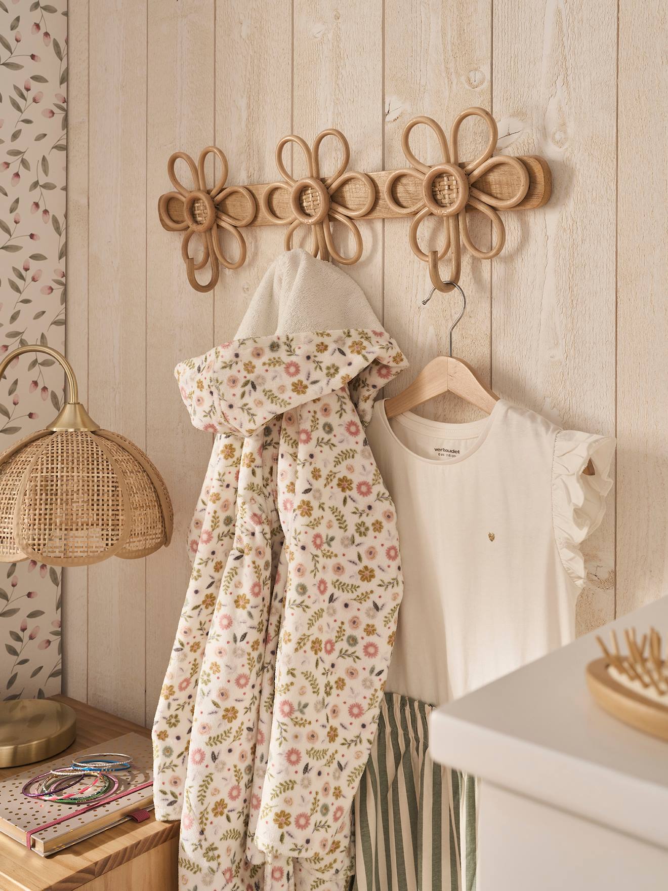 Vertbaudet Wandgarderobe Aus Rattan Mit 3 Blumen-Kleiderhaken Braun Einheitsgröße