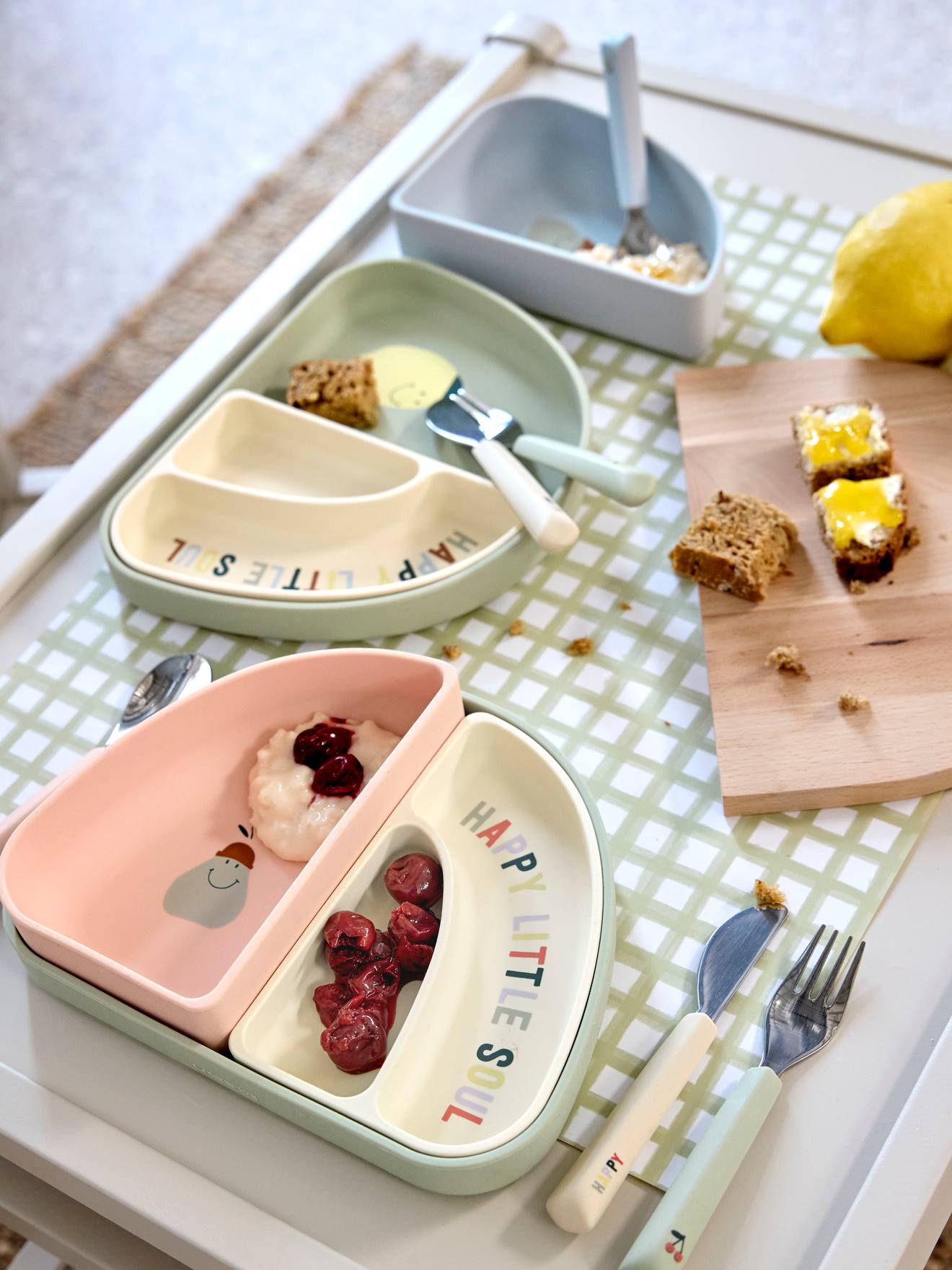 Thumbnail - Baby Teller-Set aus Silikon Happy Fruits LÄSSIG blush
