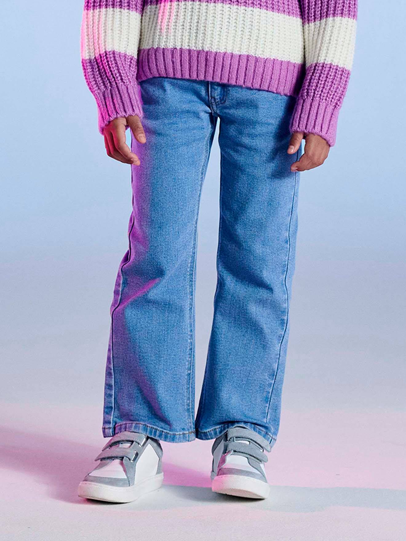 Mädchen Jeans mit ausgestelltem Bein mittel