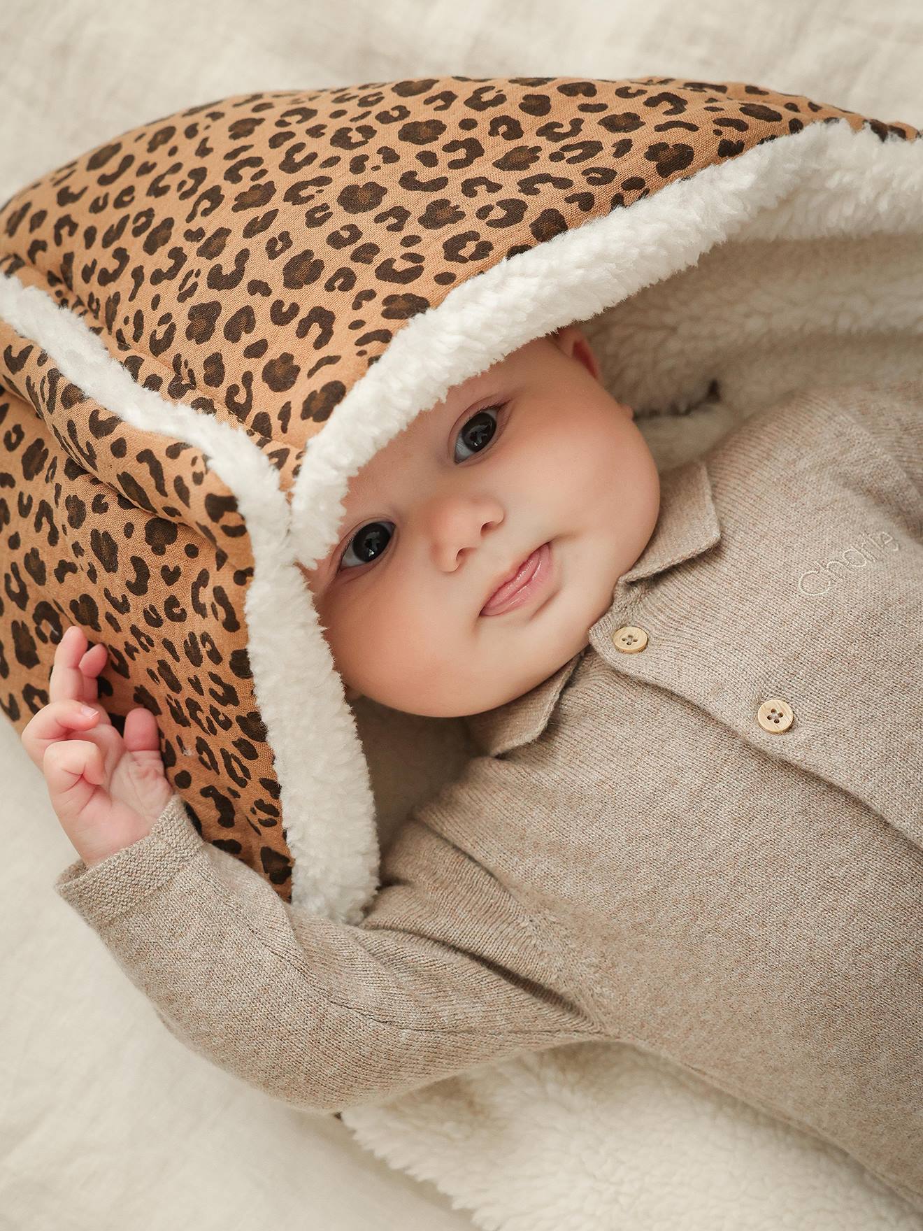 Thumbnail - Bio-Kollektion: Baby 2-in-1-Ausfahrsack ENVIE DE FRAISE mit Recycling-Polyester