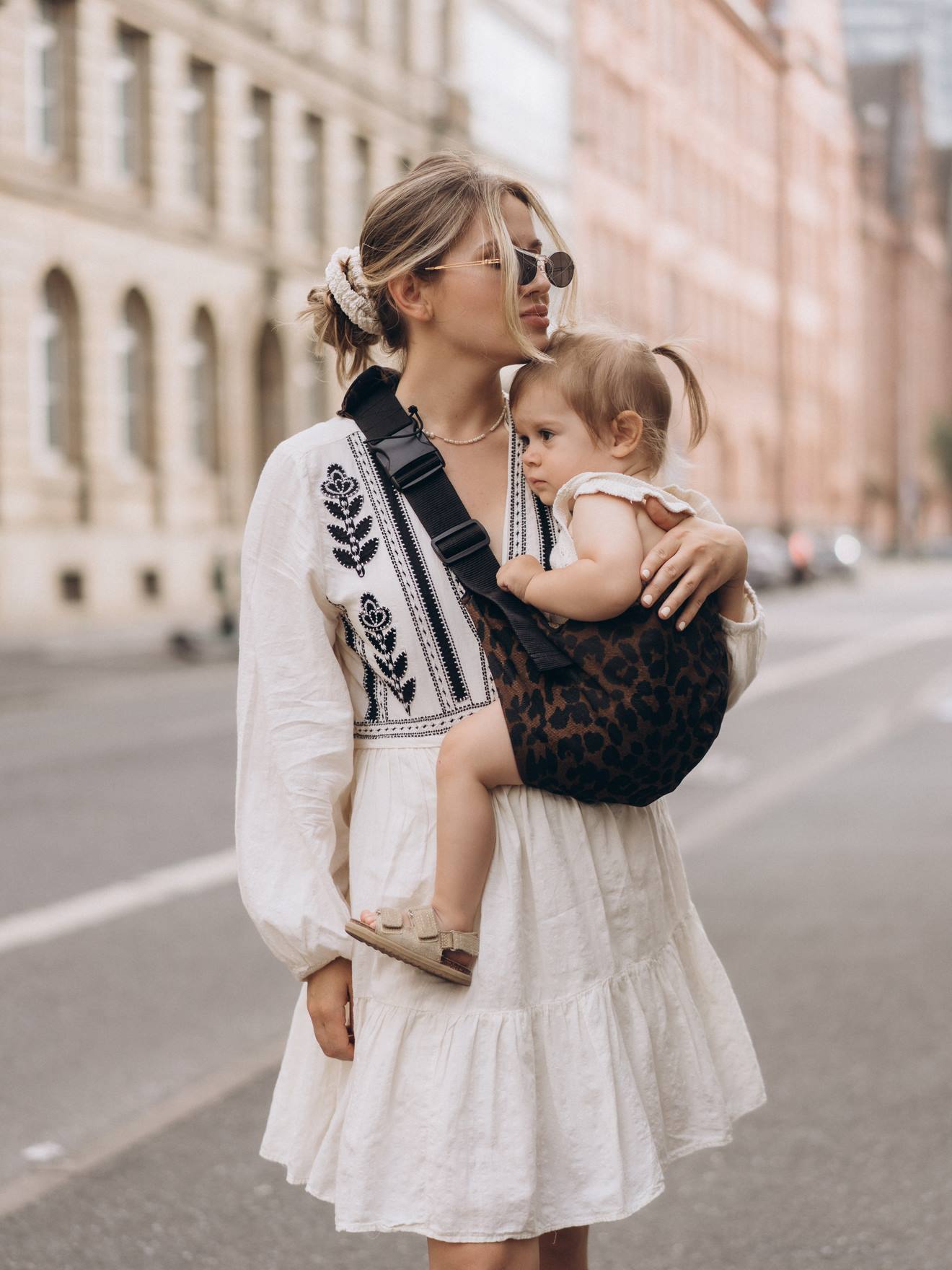 Thumbnail - Kinder Tragesitz bis 4 Jahren Kinderkindtrage WILDRIDE