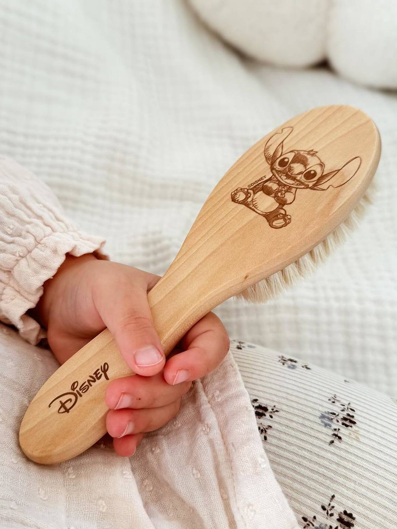 Baby Haarbürste aus Holz Disney LILO & STITCH braun