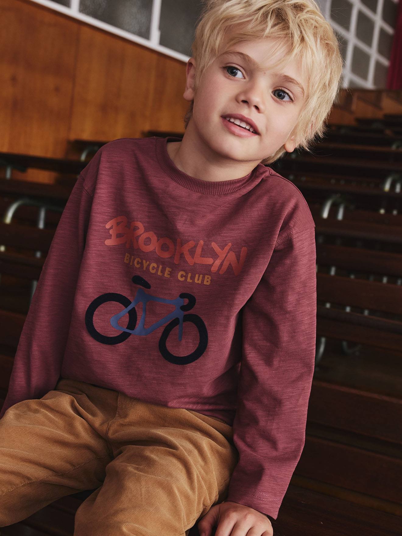 Jungen Shirt mit Flockprint und Baumwolle