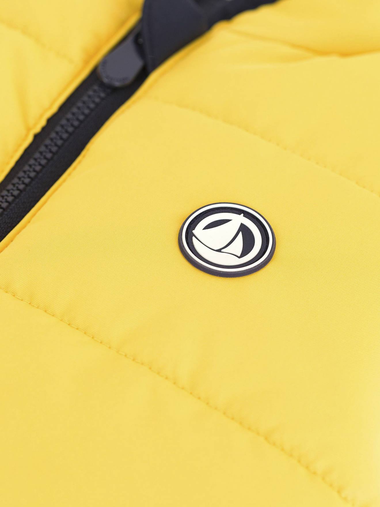 Thumbnail - Ärmellose Wende-Steppjacke für Kinder PETIT BATEAU