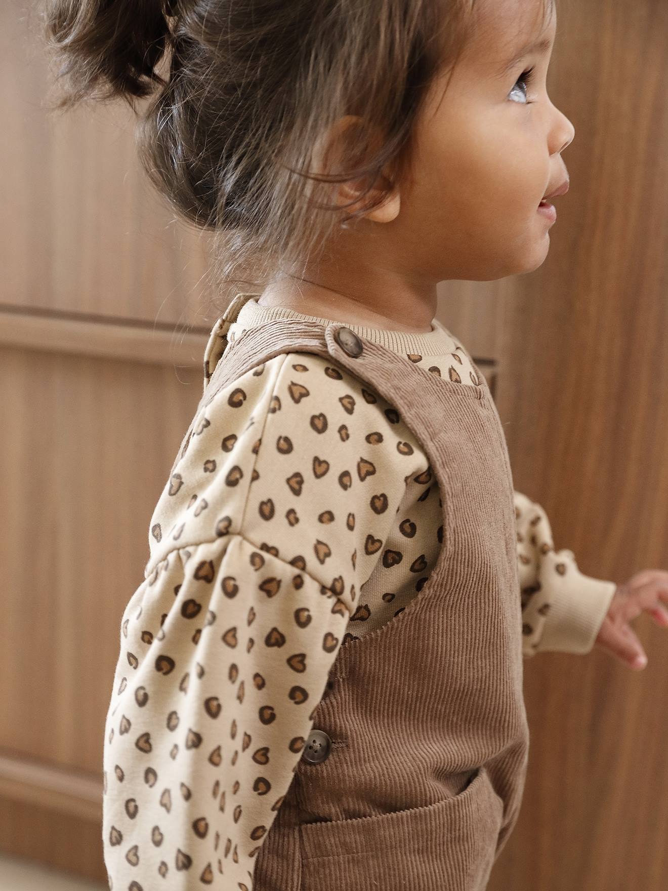 Baby Sweatshirt mit Allover-Print personalisierbar leo
