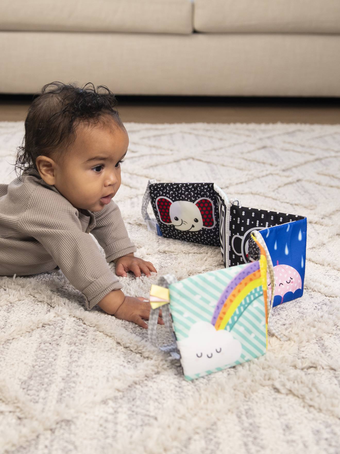 Infantino Stoffbuch Kontrastbuch Für Gitterbett & Laufgitter Baby Mehrfarbig Einheitsgröße