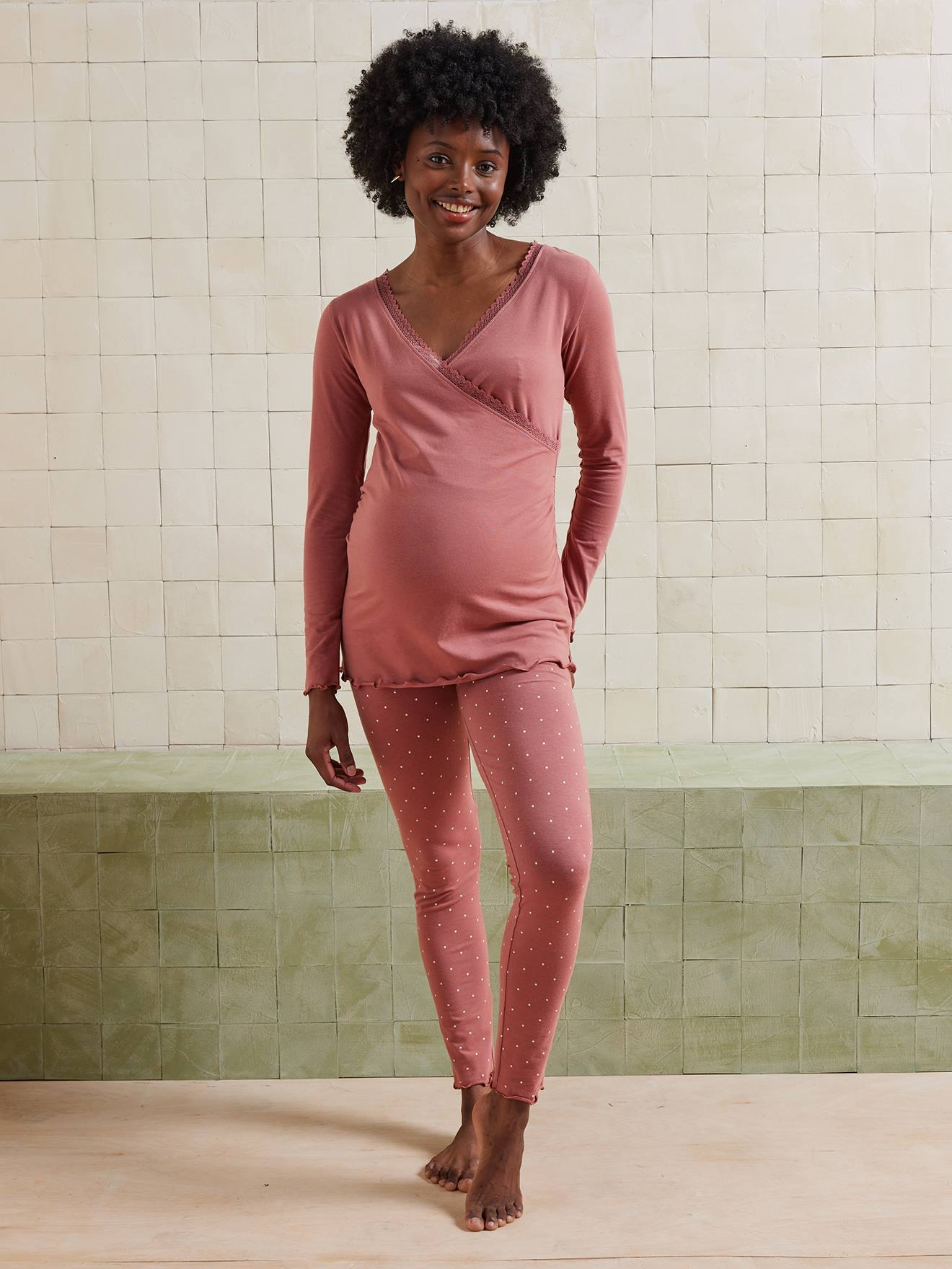 Schlafanzug mit Spitze für Schwangerschaft & Stillzeit, Bio-Baumwolle altrosa Gr. 44/46 von vertbaudet