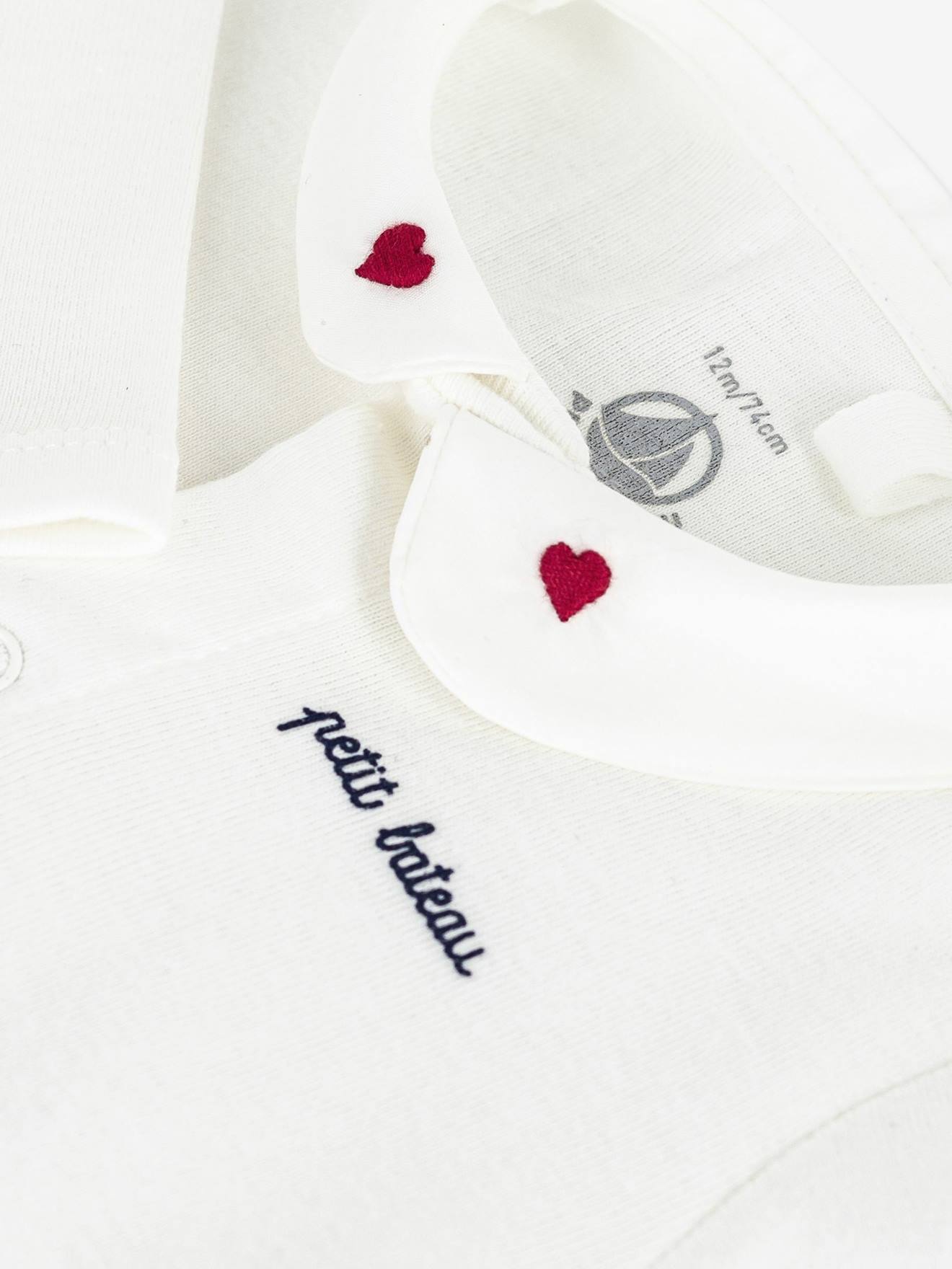 Thumbnail - Baby Body mit besticktem Kragen Herzen PETIT BATEAU