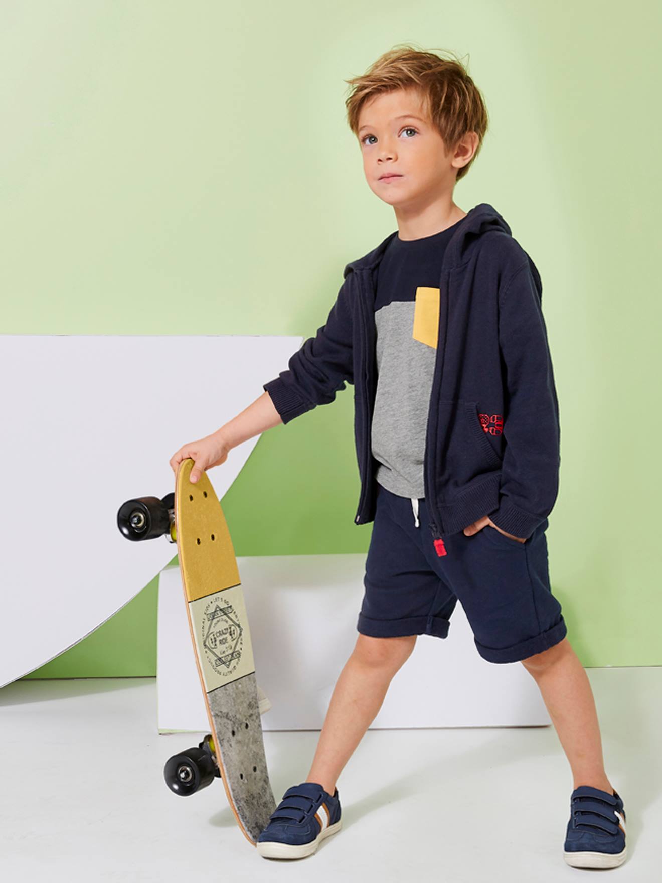 Jungen Bermudas, Sweatware BASIC, Bundweite verstellbar dunkelblau Gr. 134 von vertbaudet