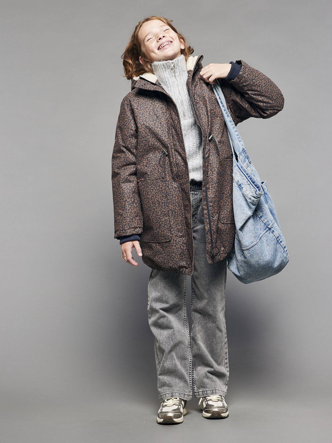 Thumbnail - Lange Mädchen Winterjacke mit Leoprint JONEN