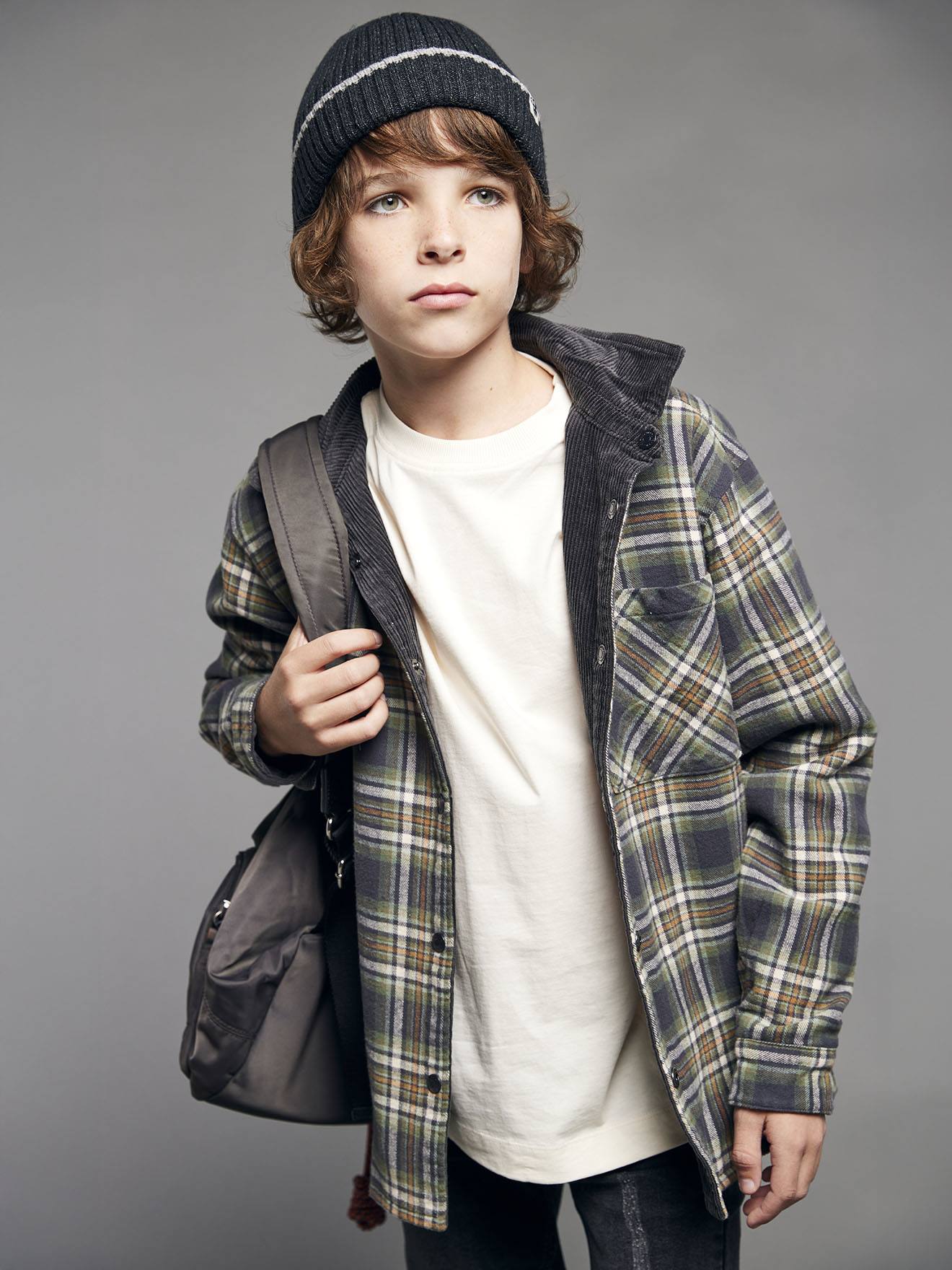 Wendbares Jungen Hemd JONEN aus Flanell & Cord grau Gr. 140