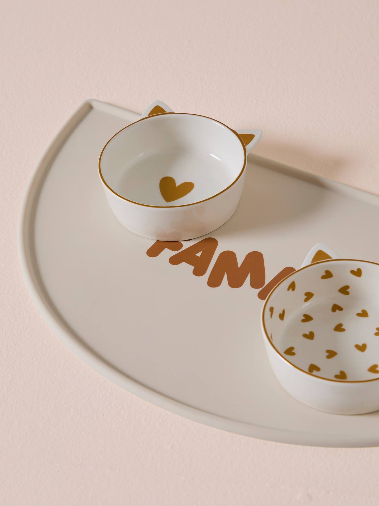 Thumbnail - Rutschfeste Futternapf-Unterlage für Haustiere aus Silikon leo