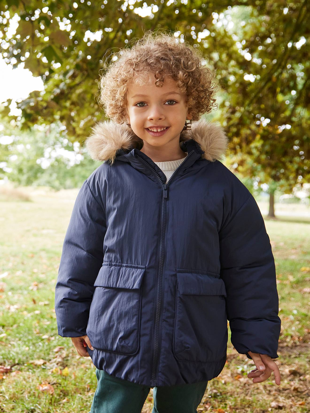 Thumbnail - Warme Jungen Jacke mit Kapuze und Fleecefutter